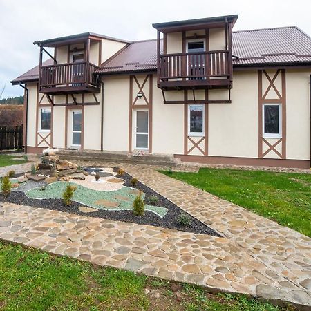 Котедж "Під Горбком" Korchin Eksteriør bilde